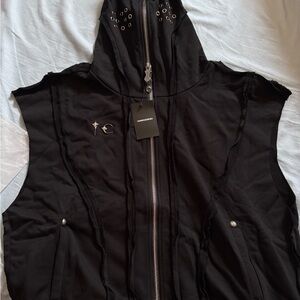 Black Hooded Vest